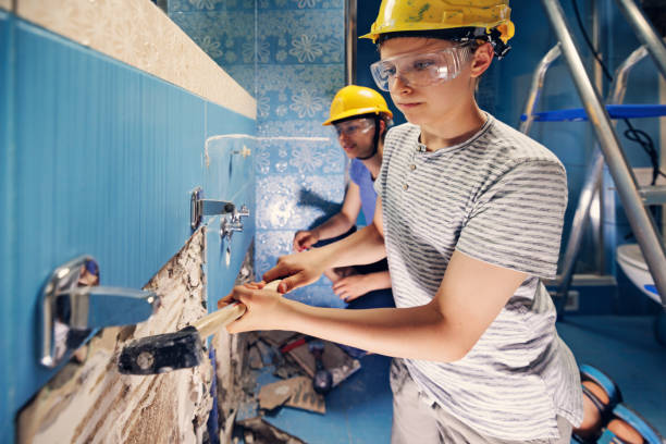 Best Emergency Mold Remediation  in South Hill, WA